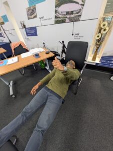 Hypnotherapy student in full body catalepsy trance